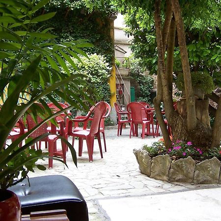 סלסומאג'יורה טרמה Albergo Corona מראה חיצוני תמונה