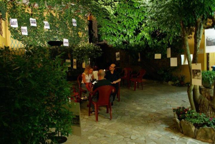 סלסומאג'יורה טרמה Albergo Corona מראה חיצוני תמונה