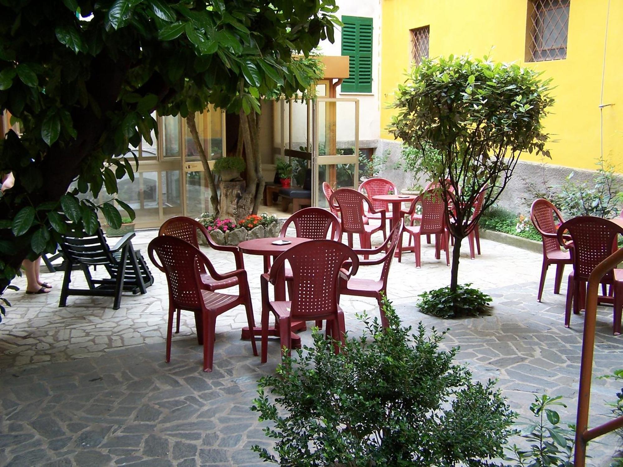 סלסומאג'יורה טרמה Albergo Corona מראה חיצוני תמונה