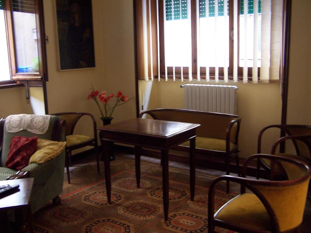 סלסומאג'יורה טרמה Albergo Corona מראה חיצוני תמונה