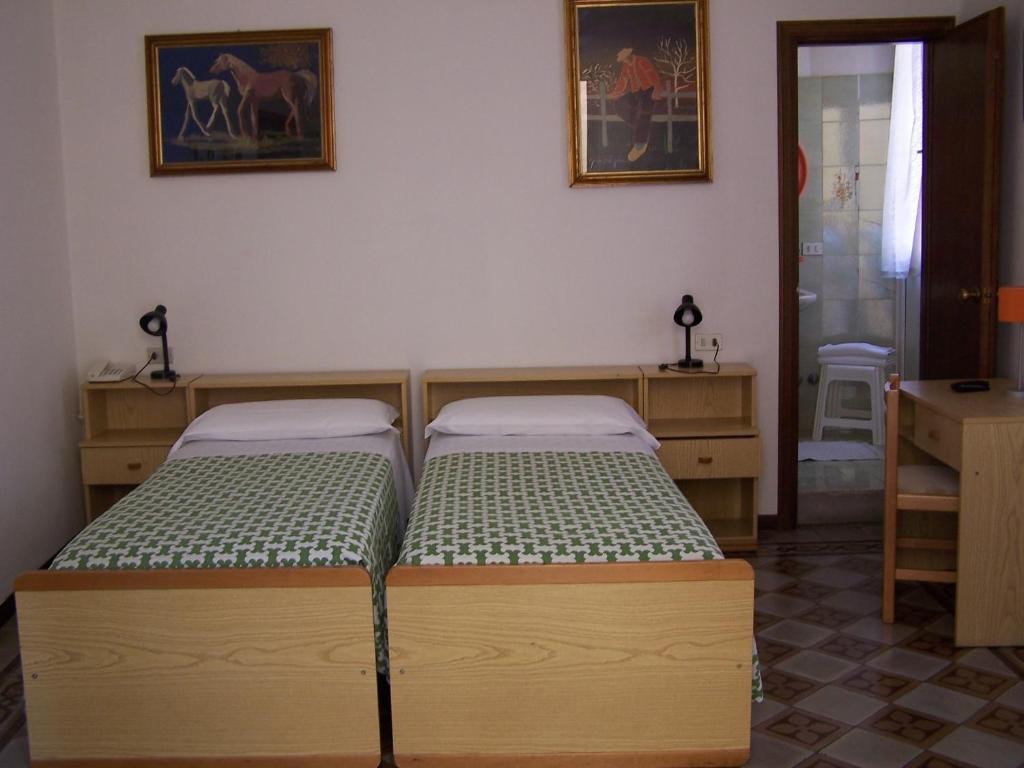 סלסומאג'יורה טרמה Albergo Corona חדר תמונה