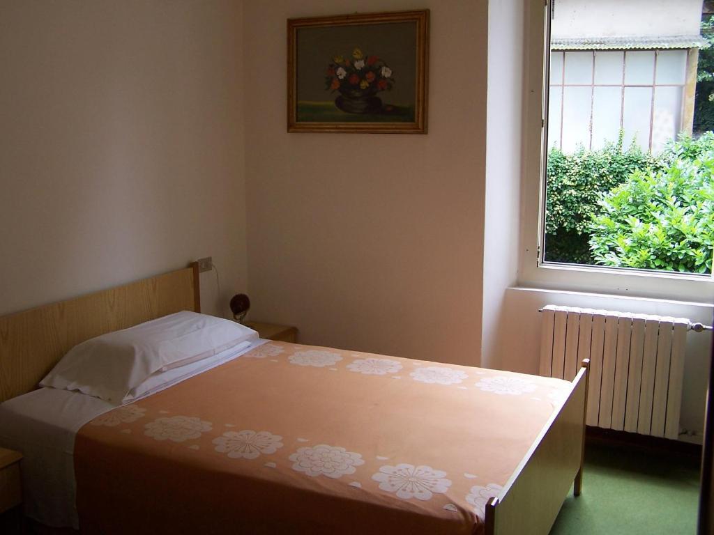 סלסומאג'יורה טרמה Albergo Corona חדר תמונה